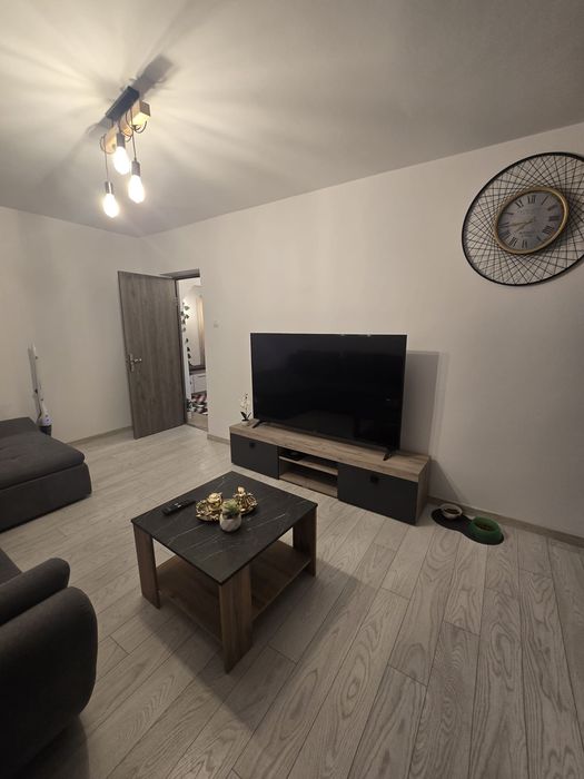 Apartament Targu carbunesti