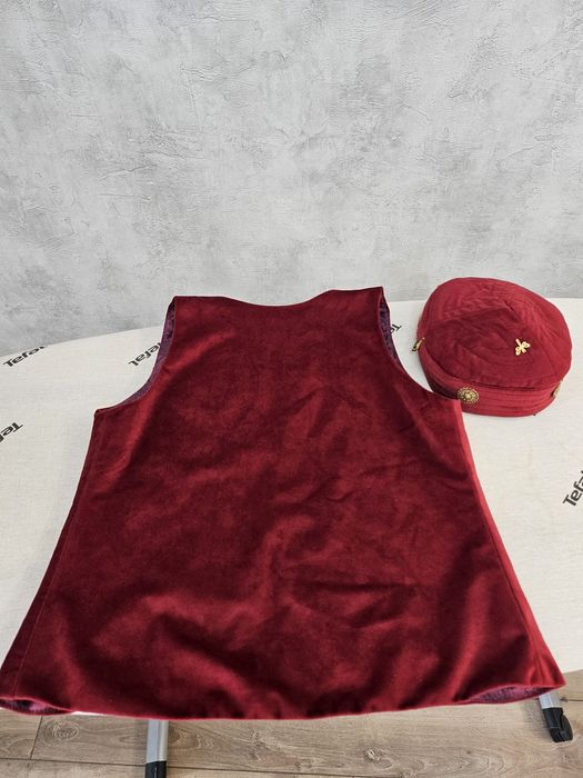 Продается детский кажекей и тюбетейка