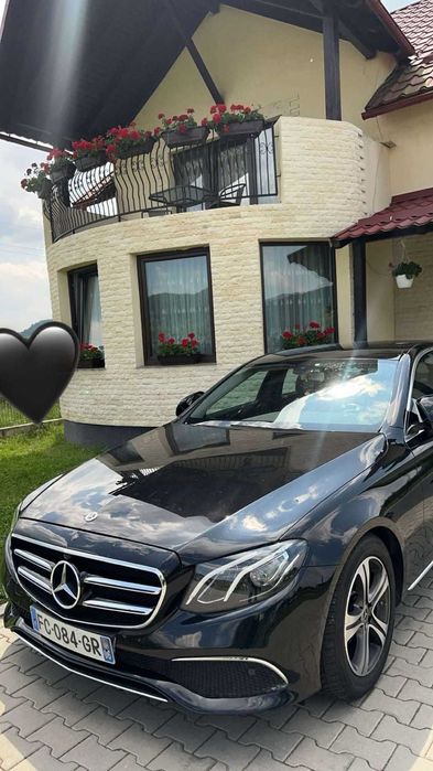 Mercedes Benz E220