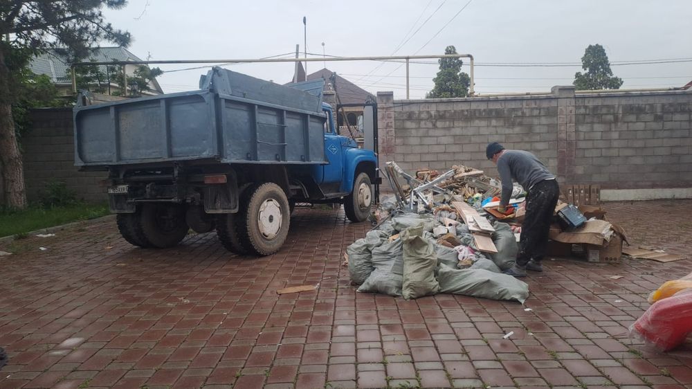 Вывоз мусор зил.