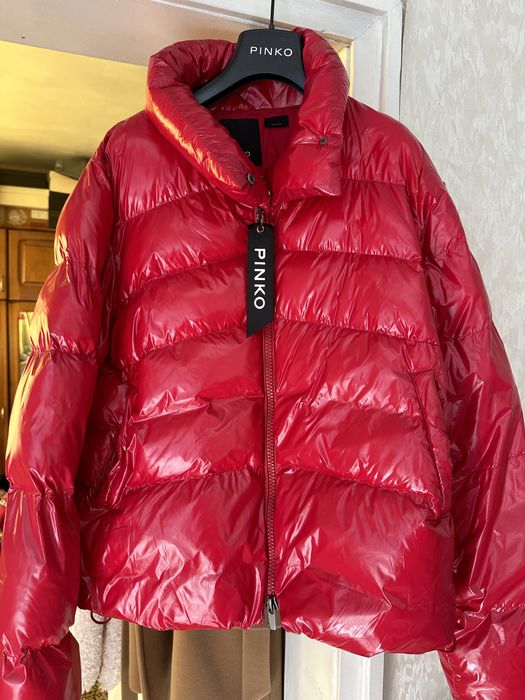Яке Pinko без забележки