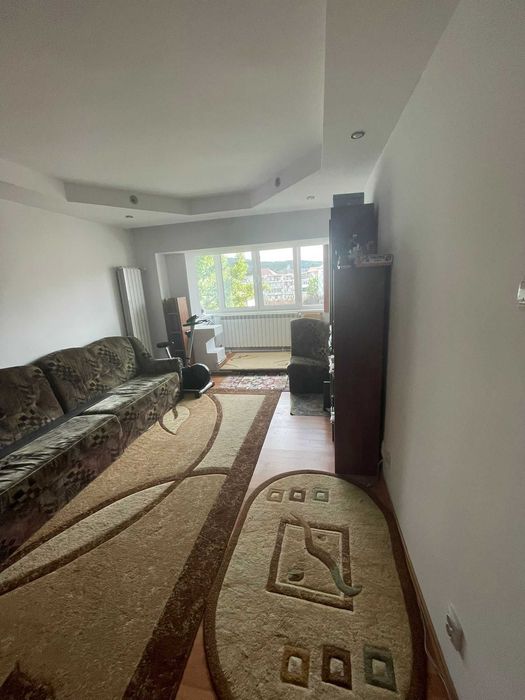Inchiriez apartament 3 camere ZONA BIG -INDEPENDENTEI