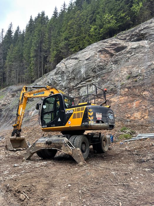 Excavator JCB JS160W pe roti, 2014, 16 to, cupla rapidă, 2 cupe, picon