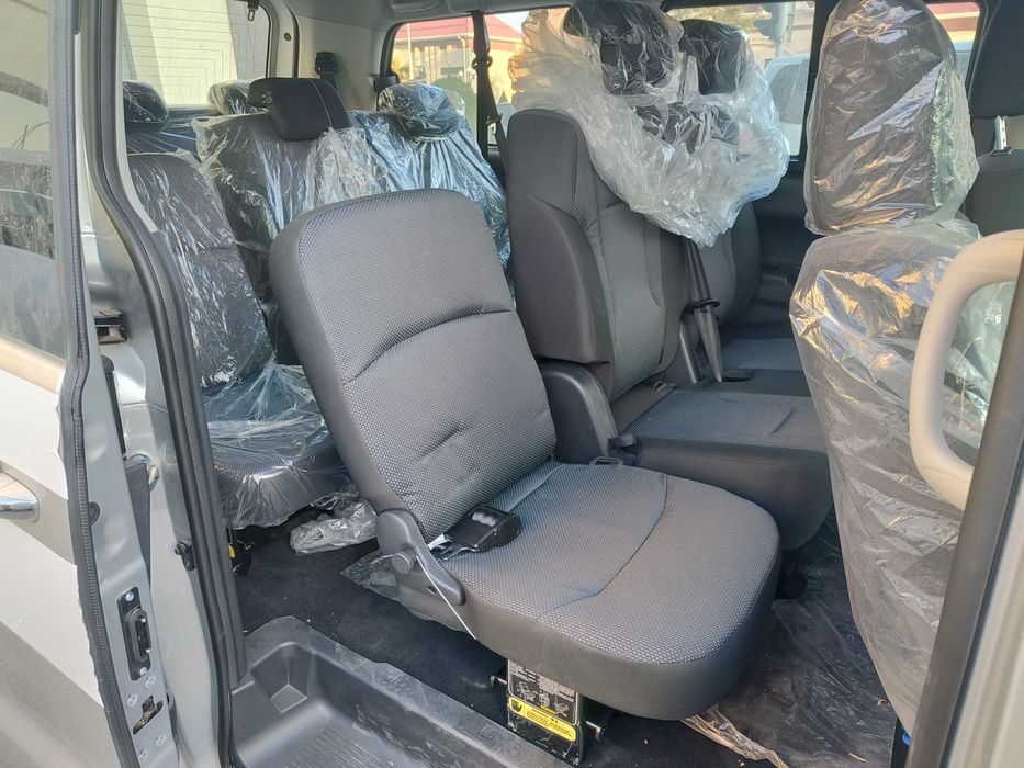 JAC M4 8+1 seats minnivan