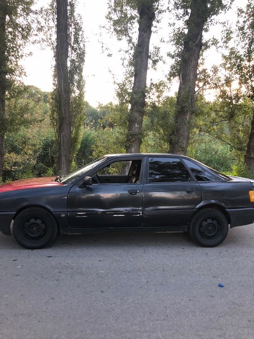 Продам Audi 80 b3  1.8 моео