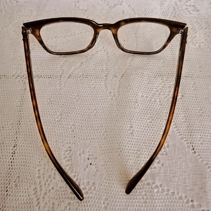 Рамки за диоптрични очила.