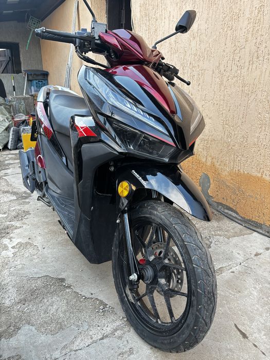 Скутер Click QT-50