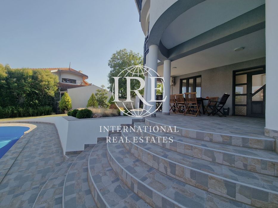 Продава се Къща в с. Рогачево, Област Добрич - 300 кв.м за 570 €/кв.м - Снимка #2