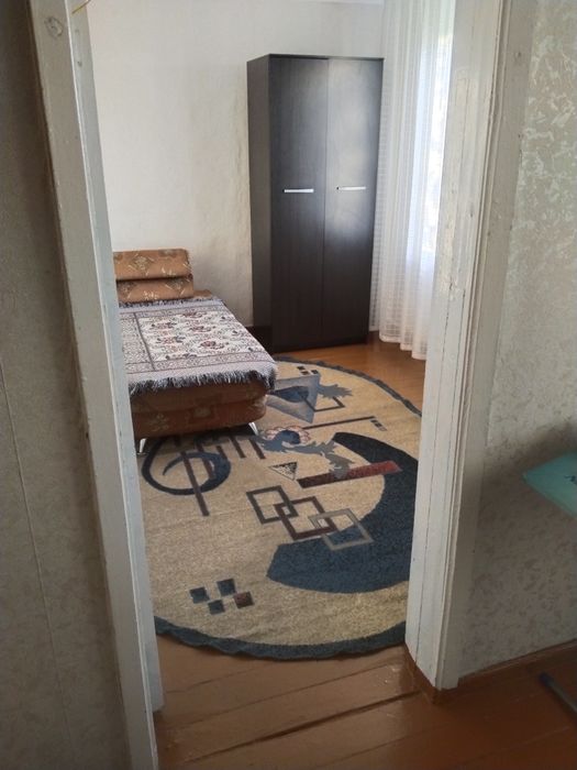 Продам квартиру в центре Бишкуля