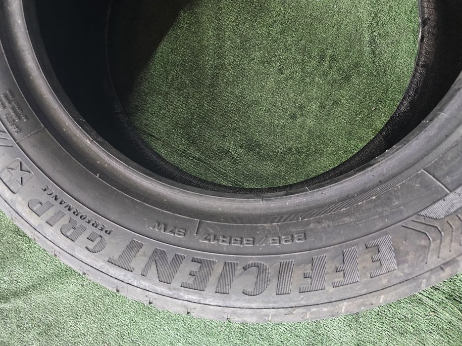 1x 225 55 17 vara goodyear