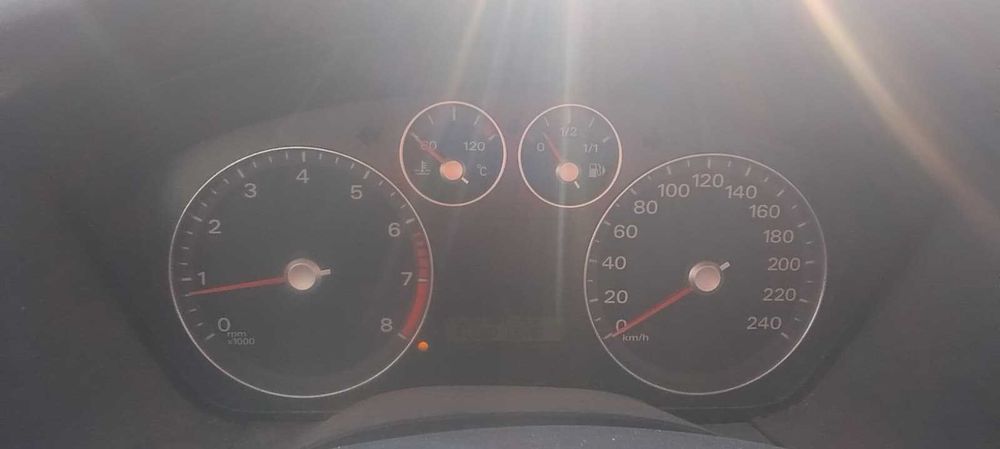 vand ford focus 2 2005