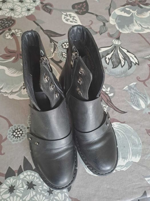 Обувки от естествена кожа