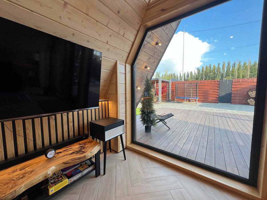 Дом в стиле A-frame (приватная територия)