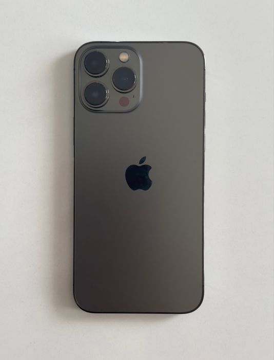 iPhone 13 Pro Max  Graphite (сив) – перфектно състояние!