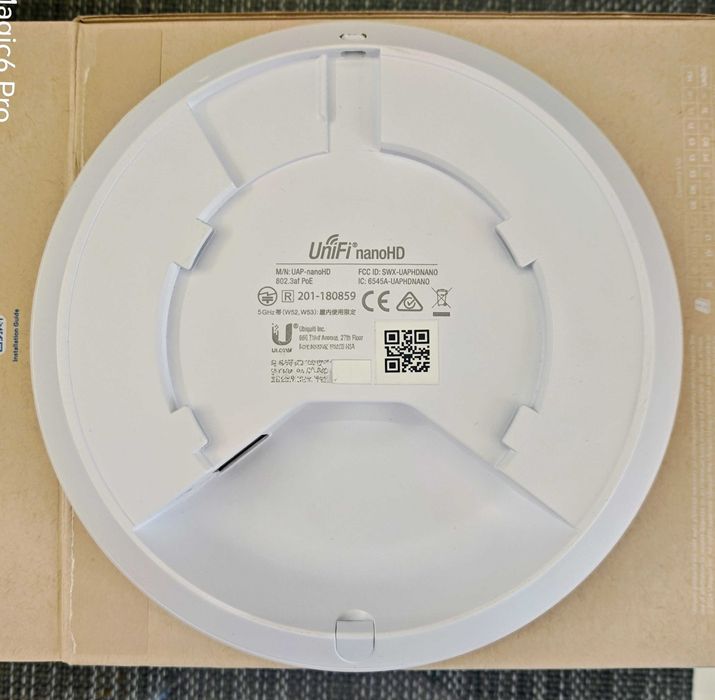 Ubiquiti UniFi nanoHD Access Point