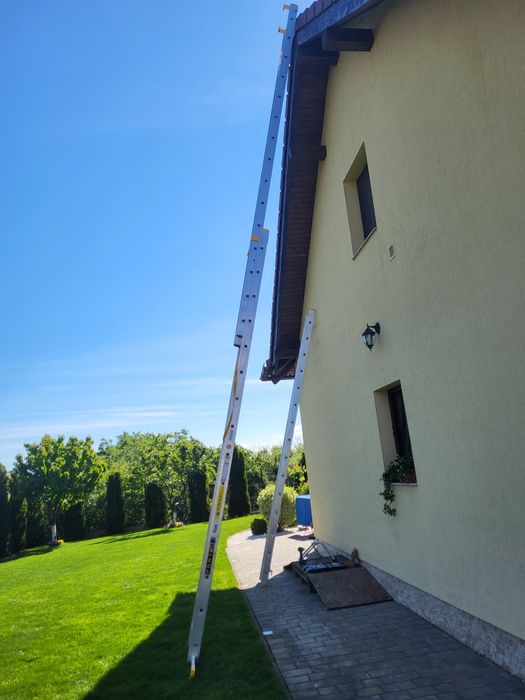Închiriez scară 3x15 trepte 12 m lungime