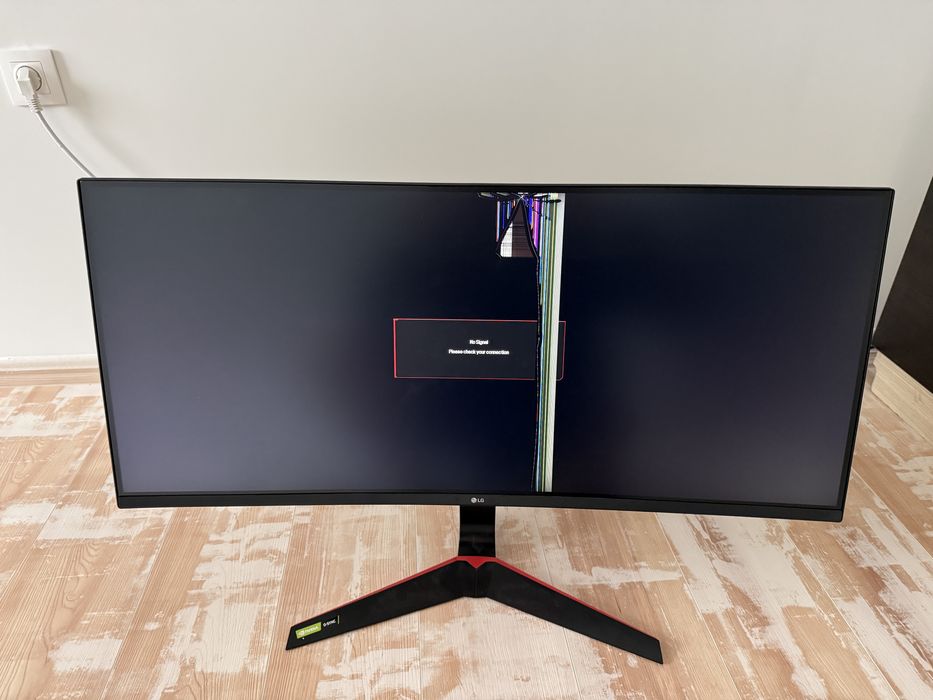 Продавам Монитор LG 34GN73A