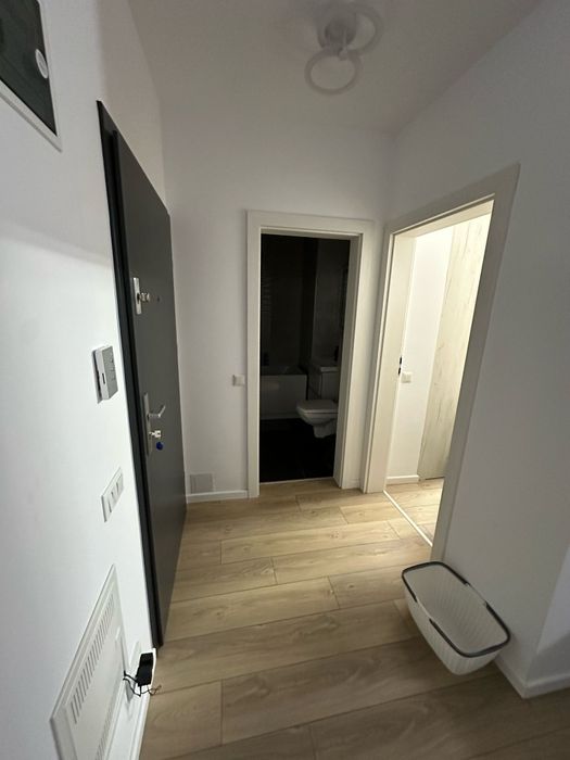 Închiriez apartament două camere