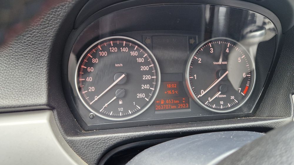 BMW 3 Series 2010 — imagine 5