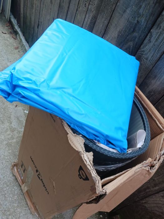 Piscină cu valuri rotunda marca vidaxl dim 350x 90 cm noua