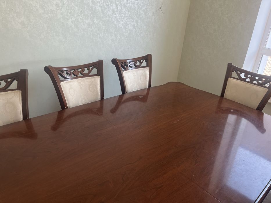 Продам итальянский гарнитур