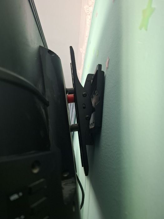 Televizor MOONX 32 dyum, IDEAL