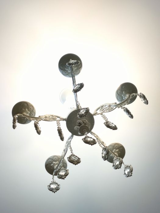 Продается люстра