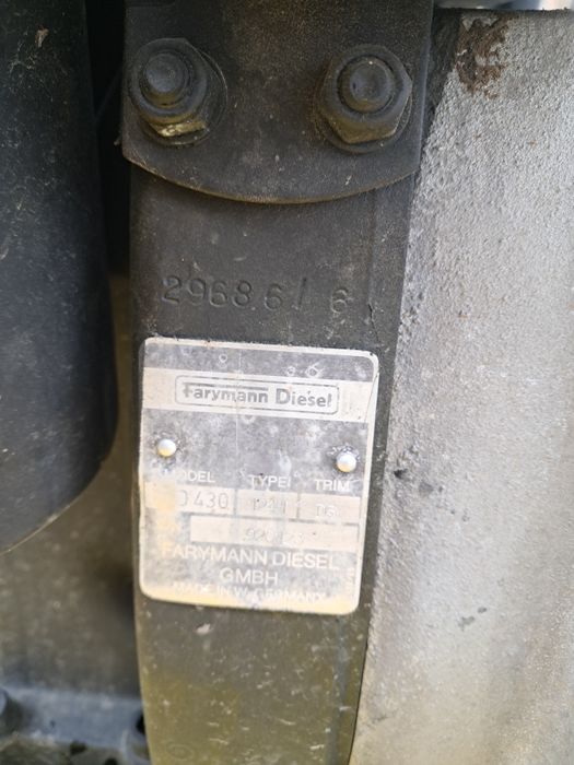 Placa compactoare talpa vibranta mai Cilindru  compactor tasator tasat