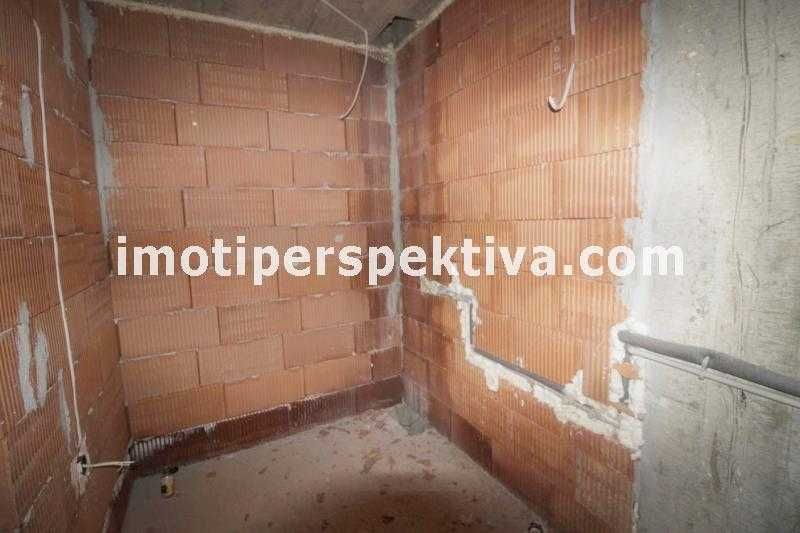 Продава се Тристаен апартамент в Пловдив, Кършияка - 130 кв.м за 1246 €/кв.м - Снимка #8