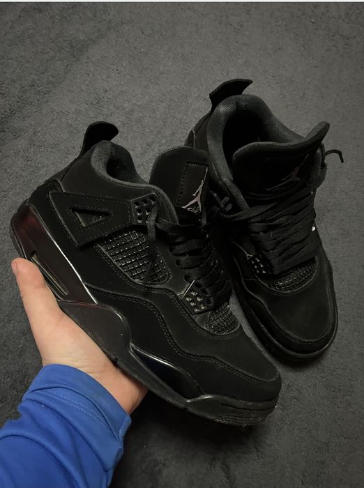 Jordan 4 Black Cat