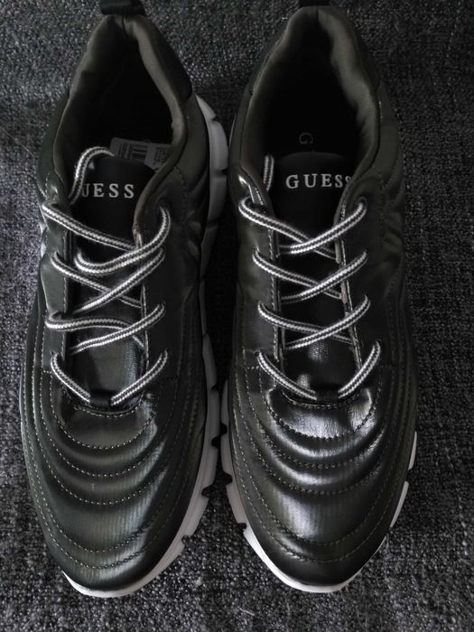GUESS WOMEN'S SNEAKERS - FL7CHILEL12 - страхотни дамски кецове р-р 41,