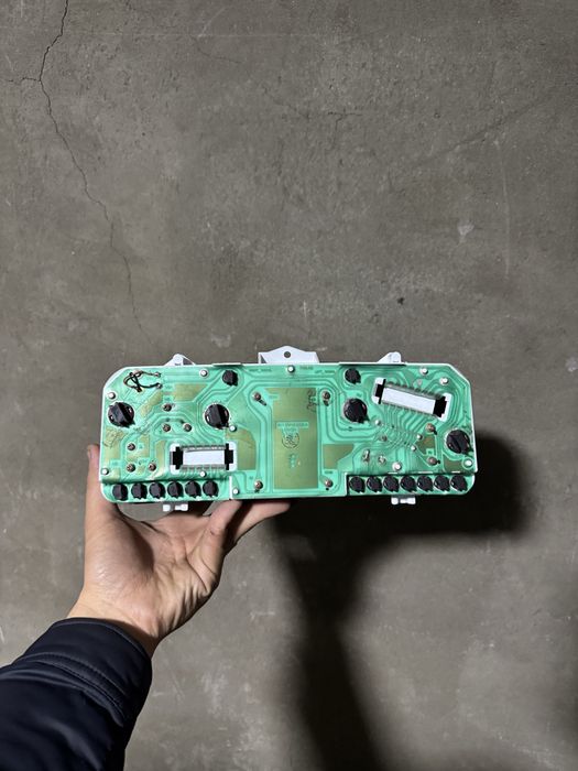 Nexia 2 ideal  sastayana hamma narsasi iwlidi 6oy garantiyasi bor