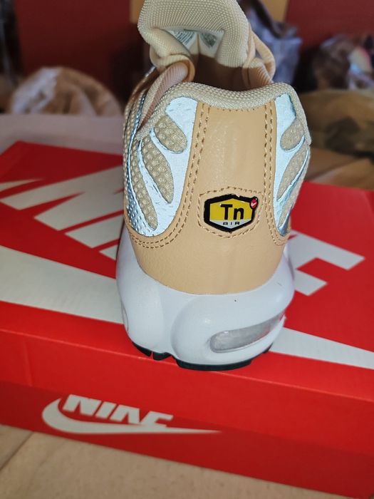 Nike air max plus.
