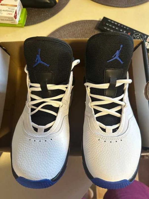 Pantofi sport Jordan Stay Loyal 3