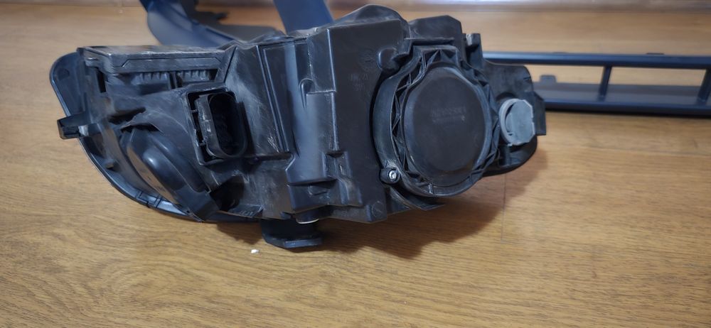 Фар биксенон за ауди