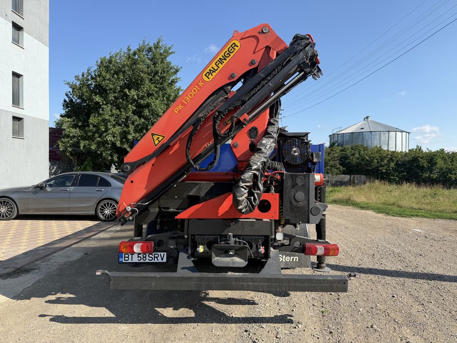Mercedes Benz Antos 1833 cu macara PALFINGER PK13001K