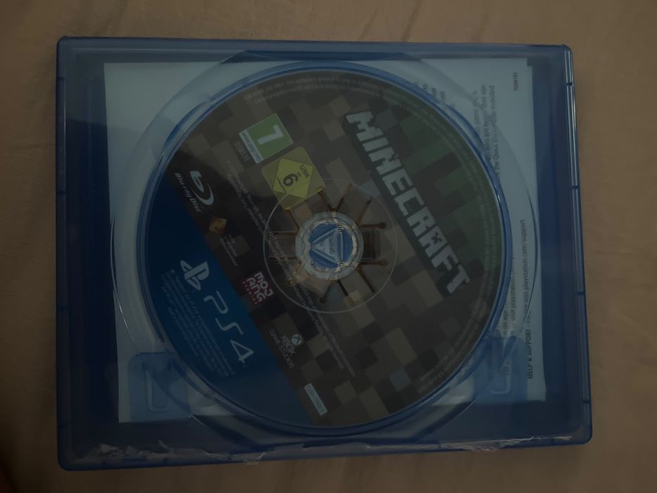 Cd ps4 minecraft cu skinuri si harti CA NOU