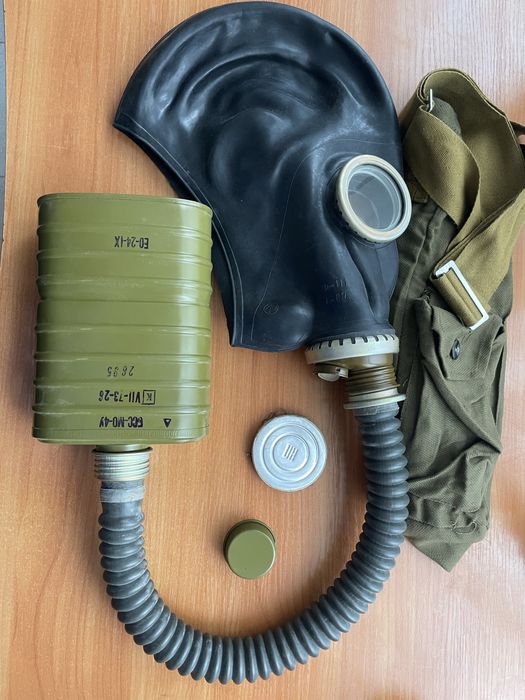 Пълен комплект противогаз ГП-5 (черен или бял)