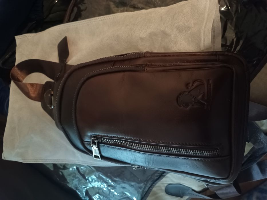 Натуральная кожанная сумка