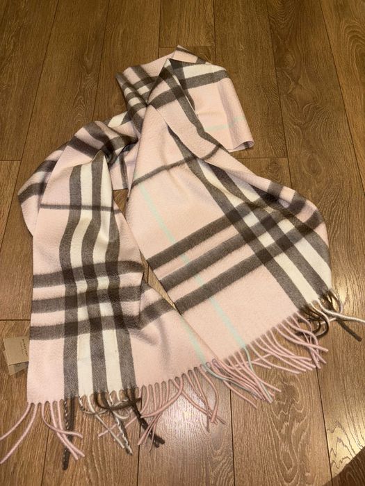 ОРИГИНАЛЕН BURBERRY Ash rose Check кашмирен шал