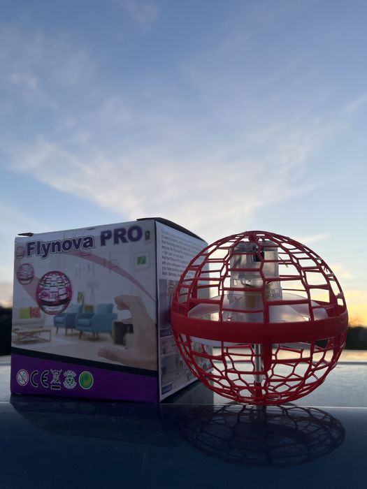 Minge Zburatoare Led Tip Drona Flynova Pro Incarcare cu Usb