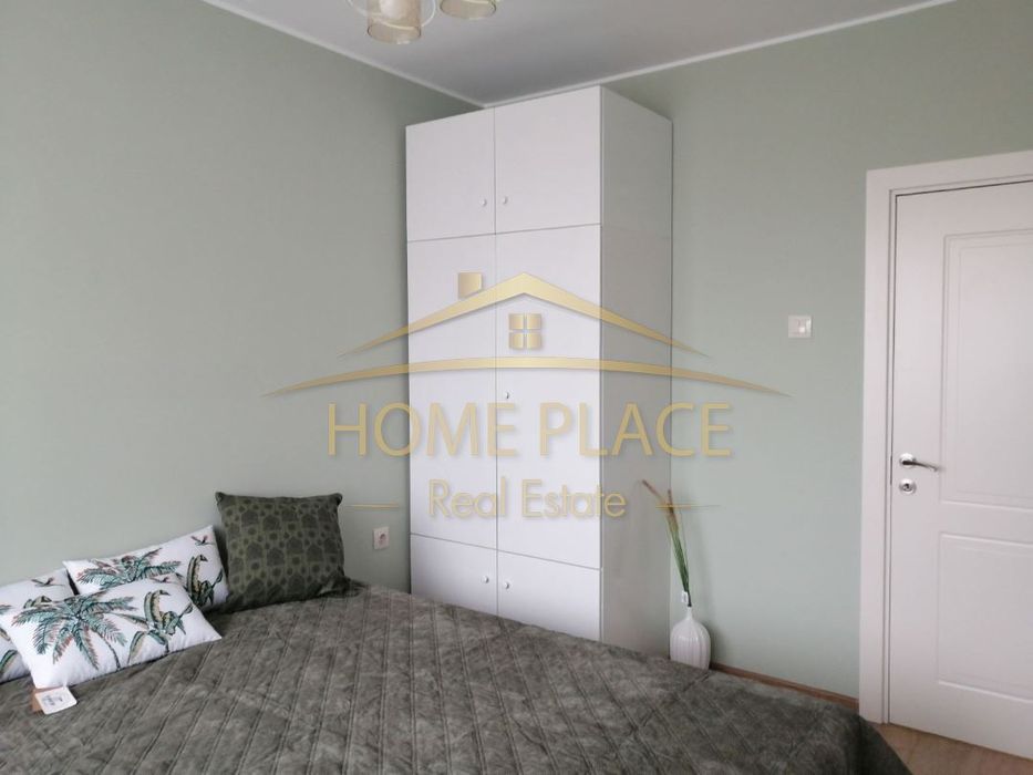 Тристаен апартамент, тухла, старо строителство – след основен ремонт,