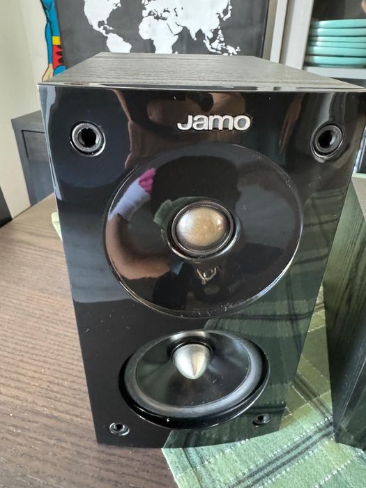 Jamo S606 5.1 speakers