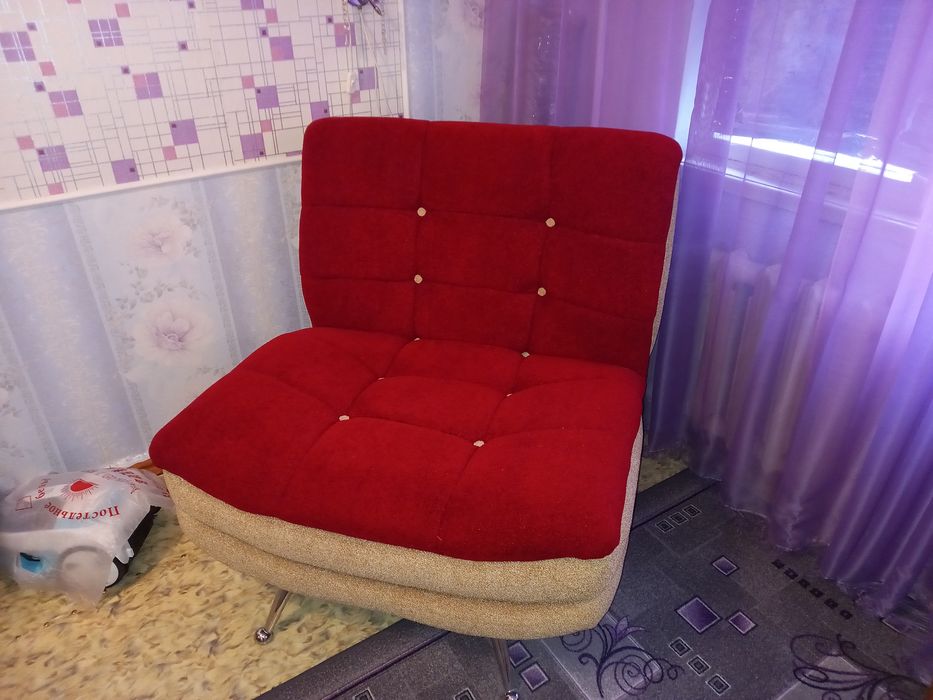 Мягкий уголок, диван и 2 кресла