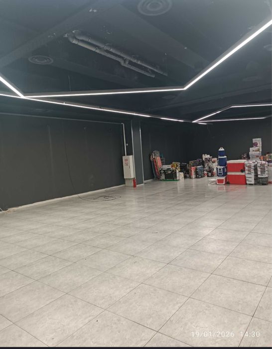 Сдам помещение 920м2 вдоль дороги Караташ, Метро Дружба, Ташкент сити