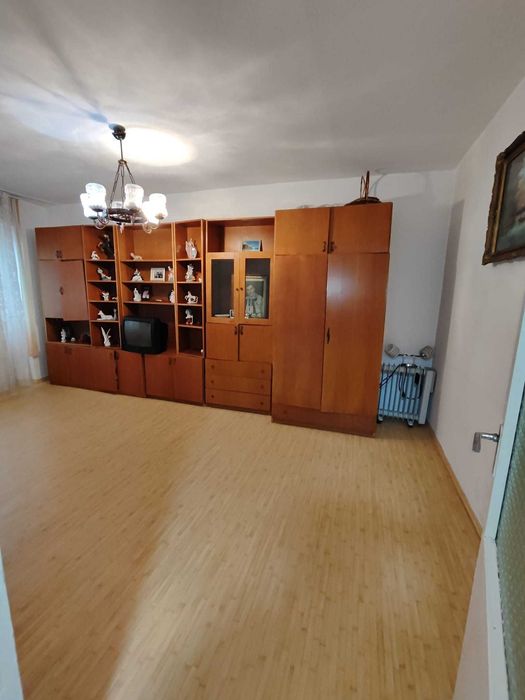 Vand apartament 2 camere in Slanic Prahova