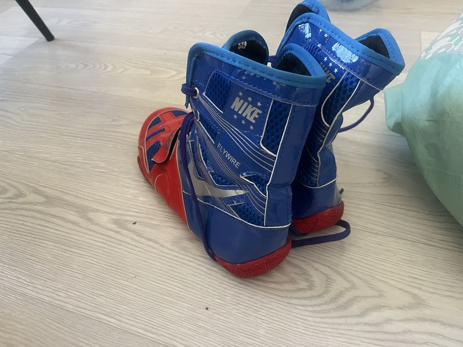 Продам боксерки Nike