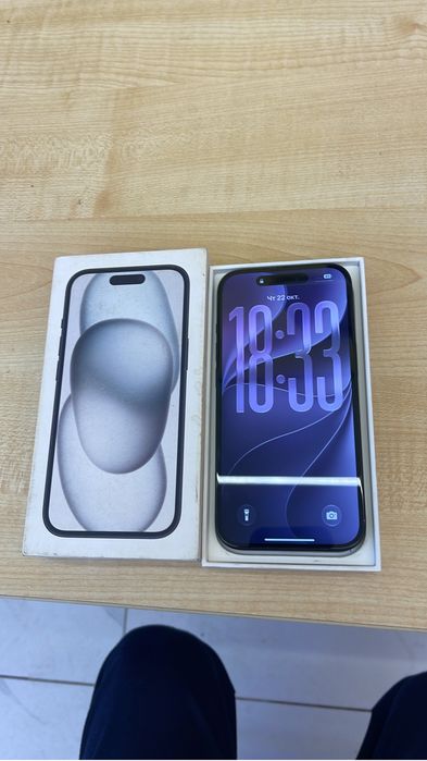 iPhone 15 в отличном состоянии