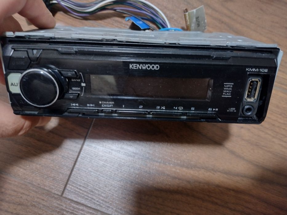 Playere auto cu usb si fără
