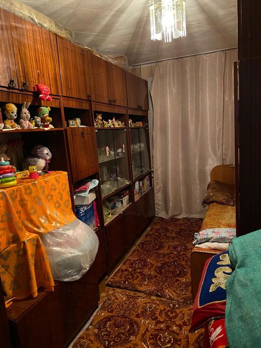 Продам квартиру  3